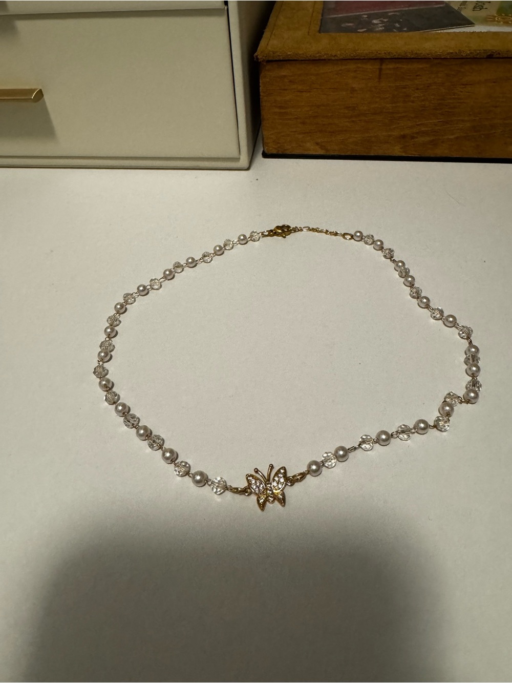Brandy Melville Gold Butterfly Pearl Choker - Pearl & Gold